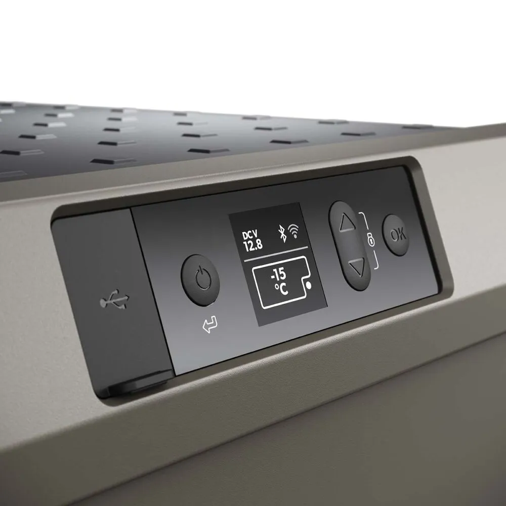 Dometic CFX5 55 control panel showing -15°C set temperature and battery voltage